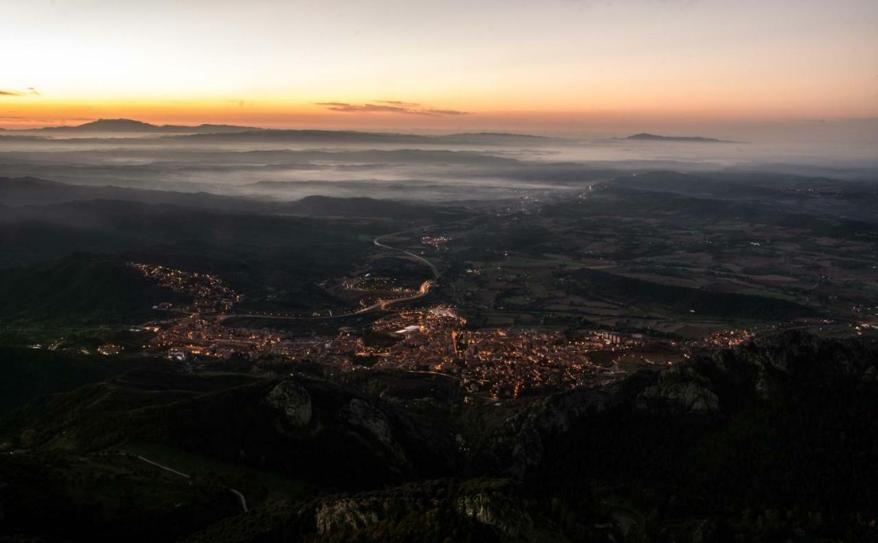 Cal Dansa Appartement Berga Buitenkant foto